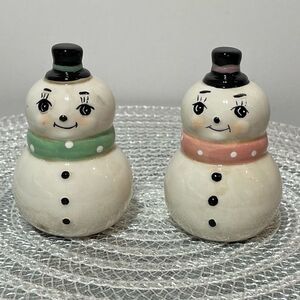 Johanna Parker Snowman Salt & Pepper Shakers NWT